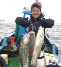 溣឵